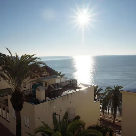 Apartamento La Marina Seaview Penthouse Sitges Exterior foto